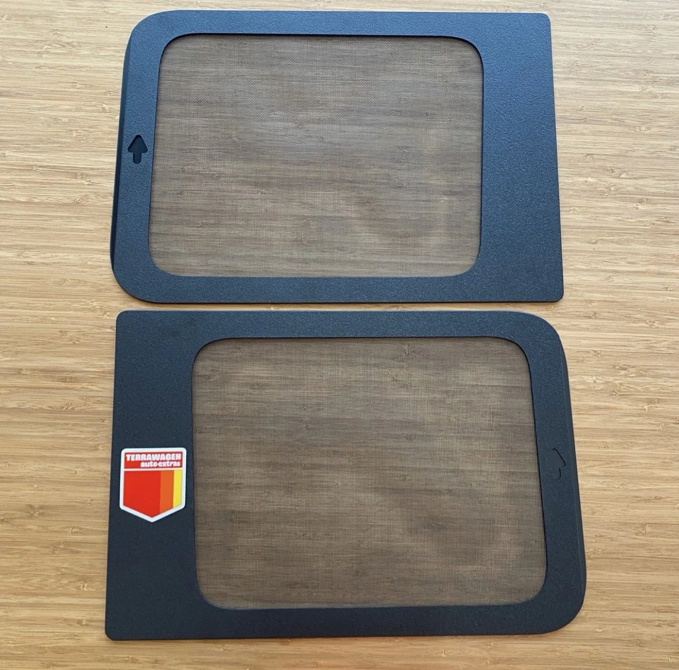 ID Buzz 2nd Row Passenger Window Screens - Paired — Peace Vans